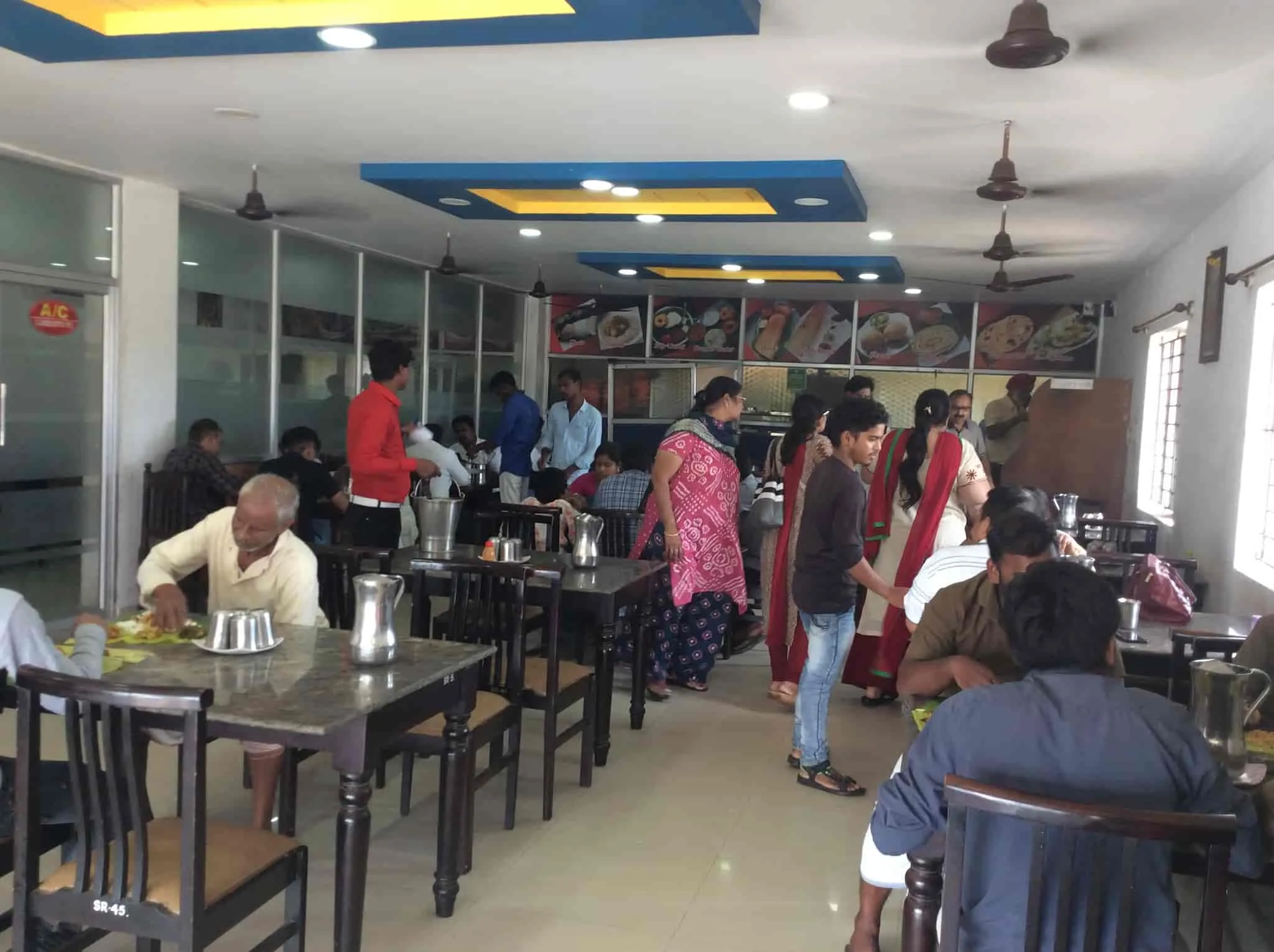 Hotel Ariya Bavan Pure Veg Restaurant Ac