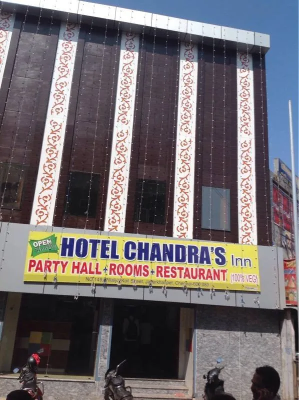 Hotel Chandras Inn