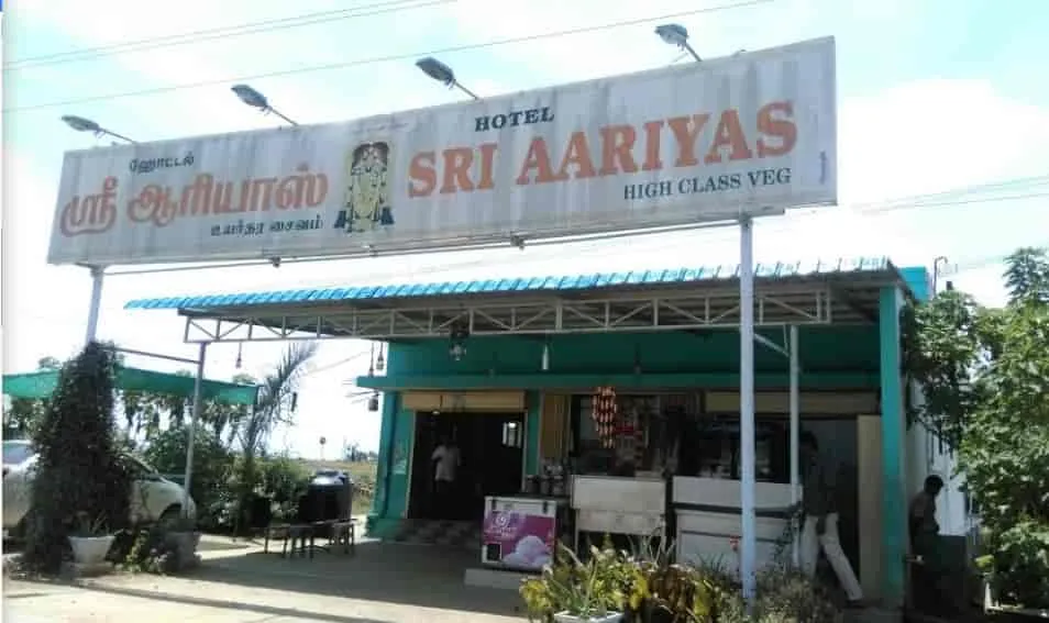 Hotel Sri Aariyas