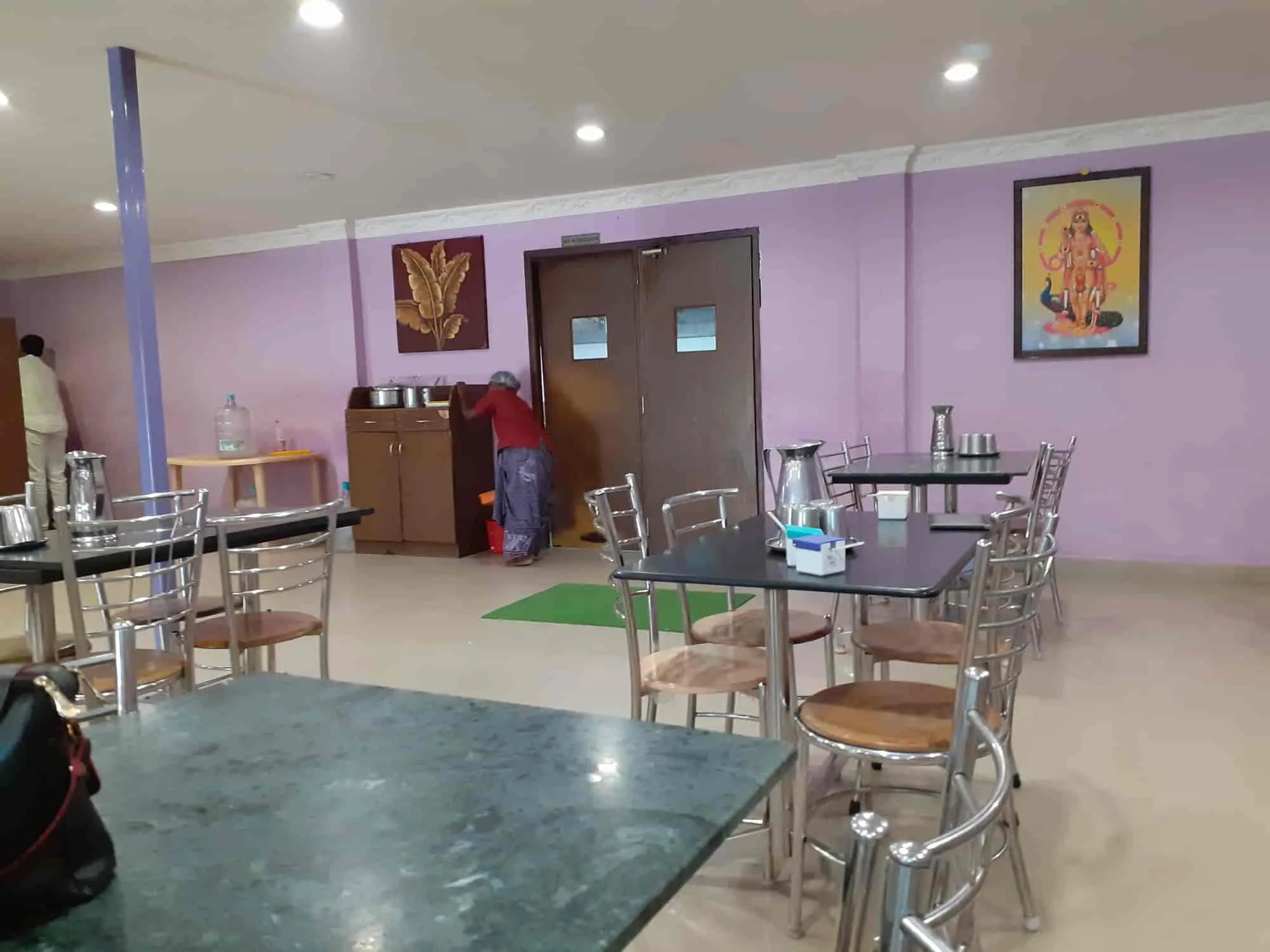 Hotel Sri Sakthi Shanmugam Bhavan