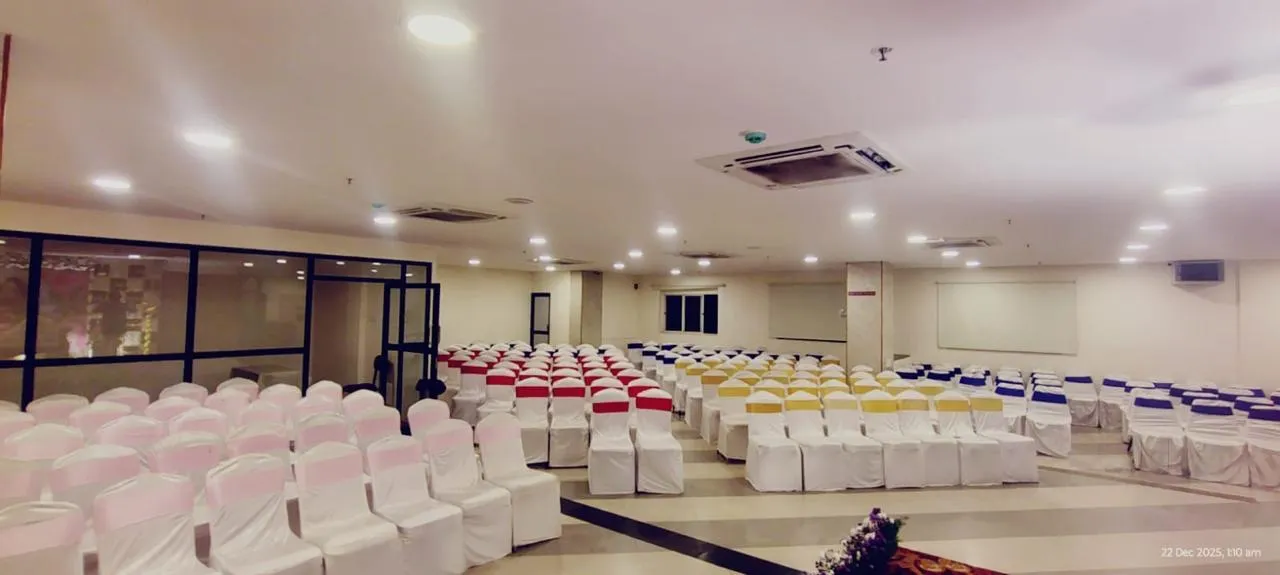 PADMAM BANQUET HALL & WEDDING CATERERS