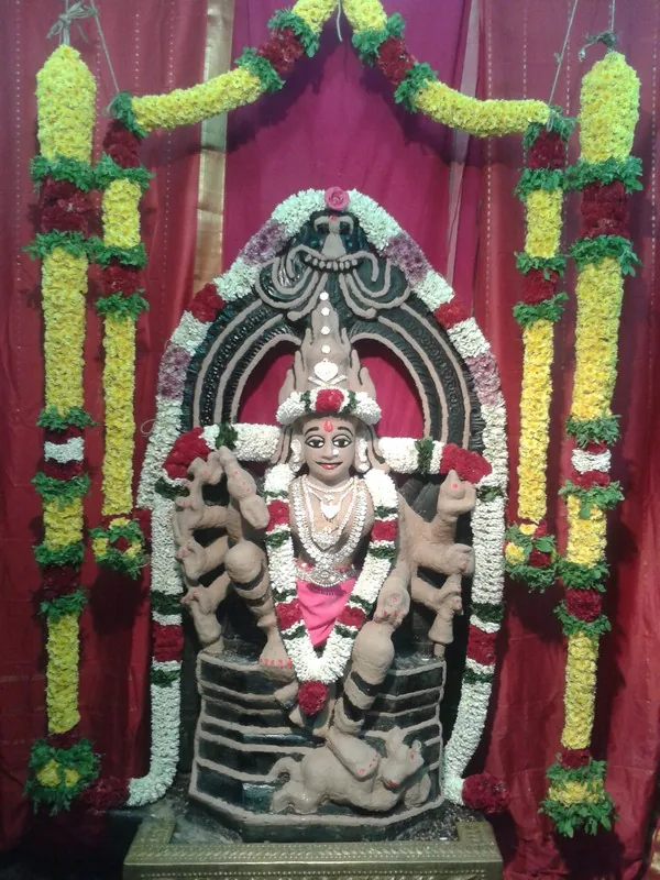 சந்தன காப்பு அழங்காரம் அருள்மிகு தான்தோன்றியம்மன்