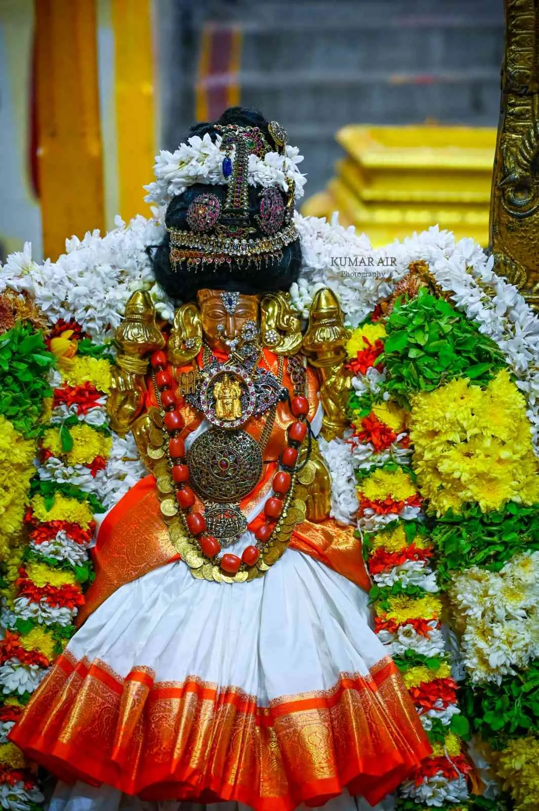 உற்சவர் உற்சவர்