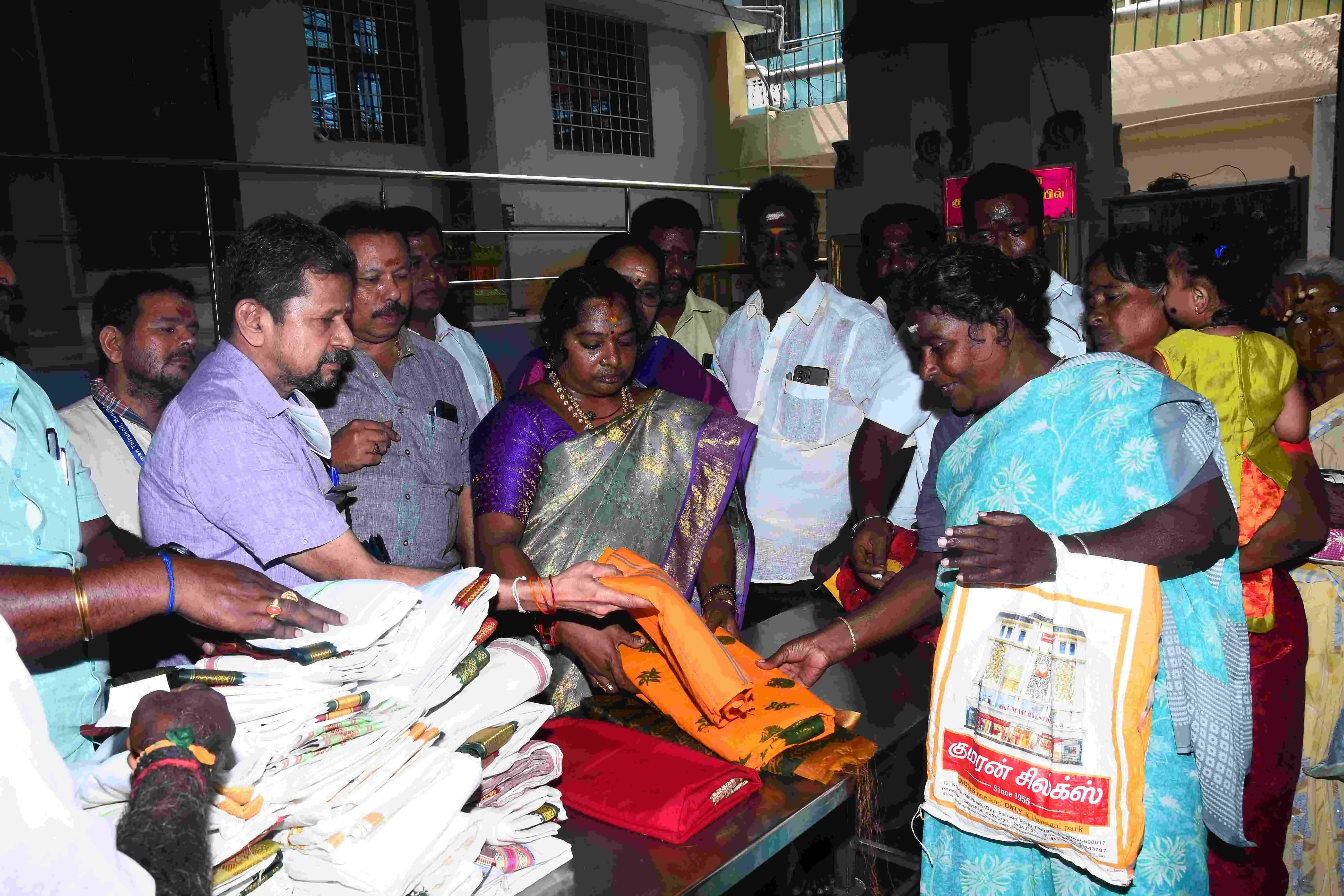 பேரறிஞர் அண்ணா நினைவு நாள் சிறப்பு வழிபாடு மற்றும் பொதுவிருந்து பேரறிஞர் அண்ணா நினைவு நாள் சிறப்பு வழிபாடு மற்றும் பொதுவிருந்து