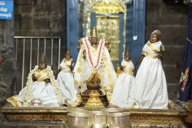 திருமஞ்சணம் 05.07.2018 -ல் கும்பாபிஷேகத்தின் போது திருமஞ்சணம் நடைபெற்ற புகைப்படம்