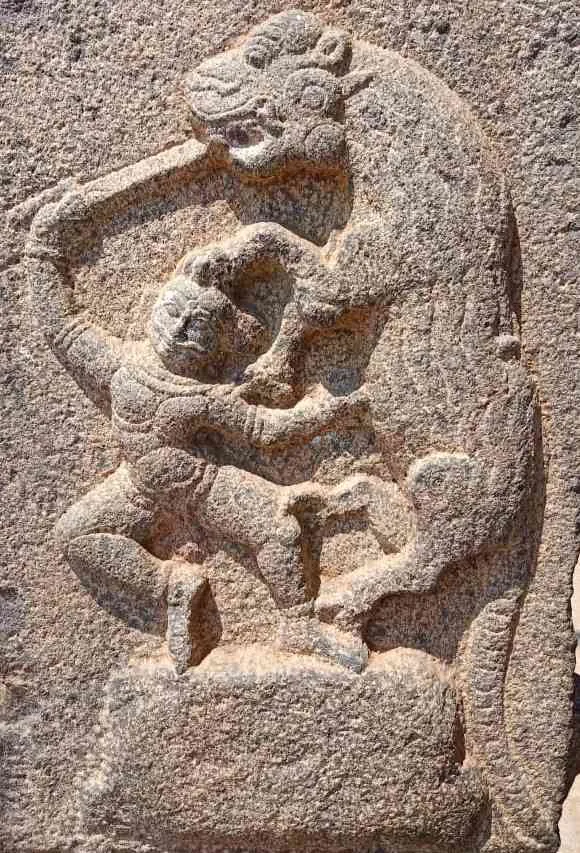 சிற்பம் -