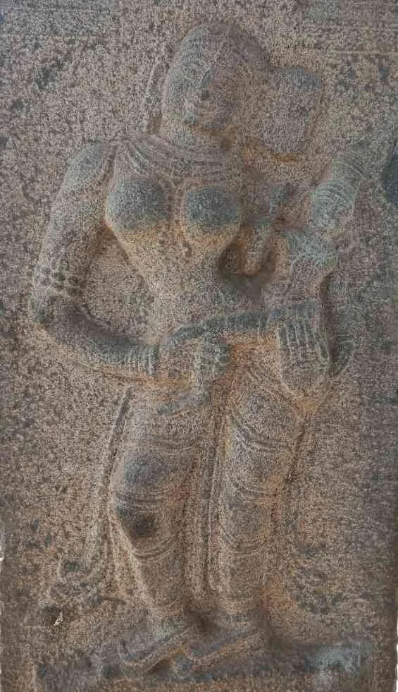 சிற்பம் -