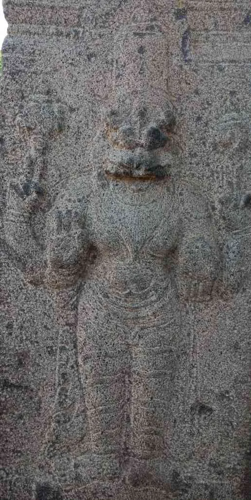 சிற்பம் -