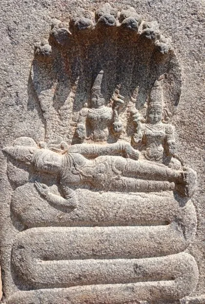 சிற்பம் -