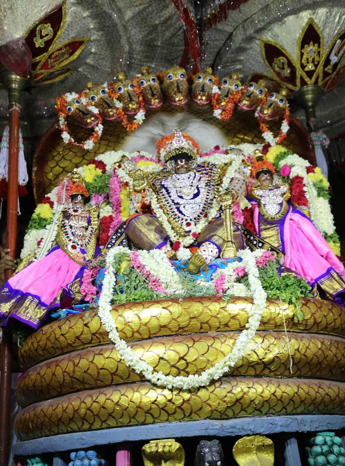 ஸ்ரீ ராம நவமி ஸ்ரீ ராம நவமி நான்காம் நாள் உற்சவம்
மாலை  சேஷ வாகனம்
வீதி உலா