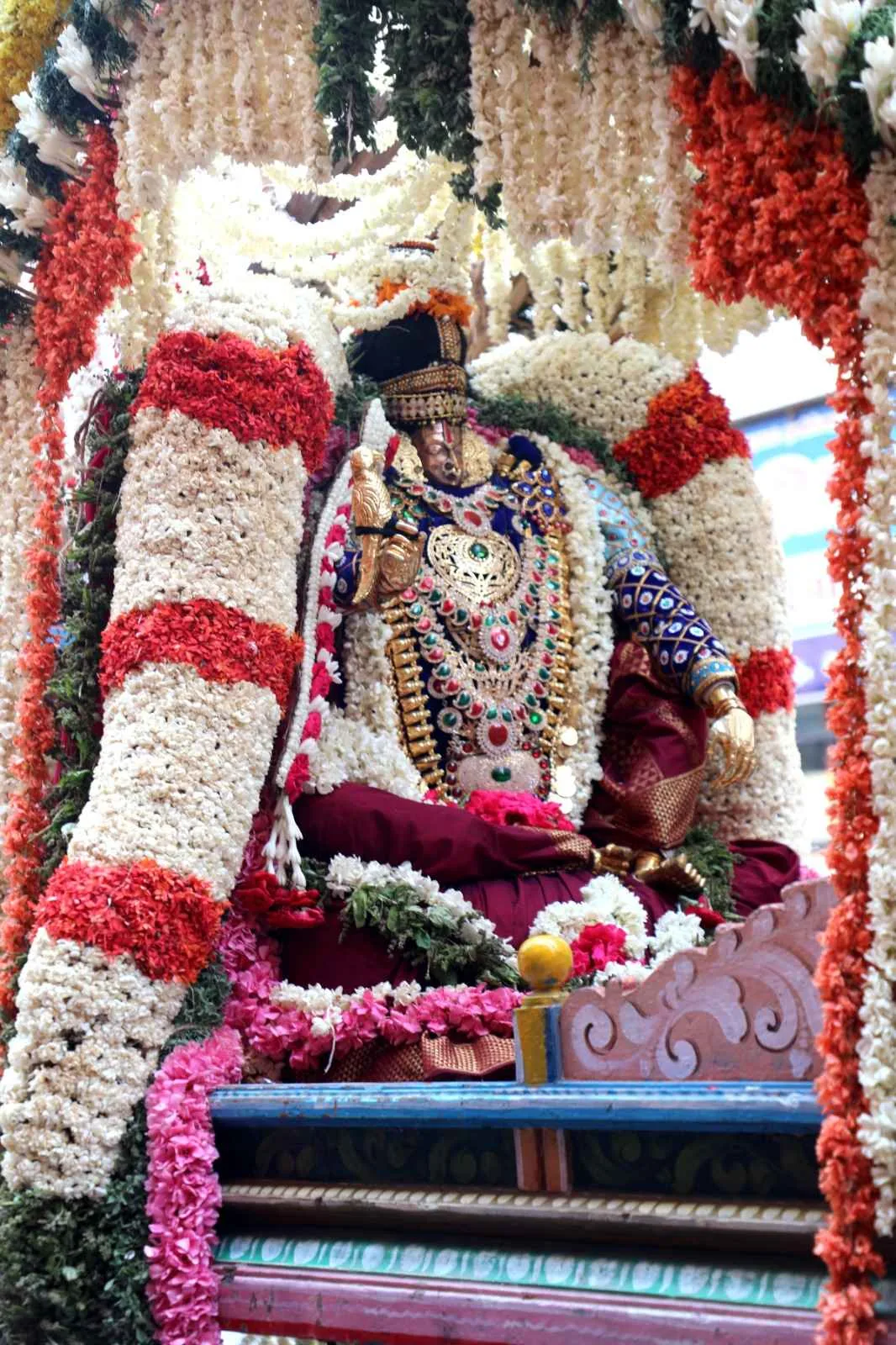 ஸ்ரீ ராம நவமி ஸ்ரீ ராம நவமி ஐந்தாம் நாள் உற்சவம்
காலை  நாச்சியார்  திருக்கோலம்
வீதி உலா