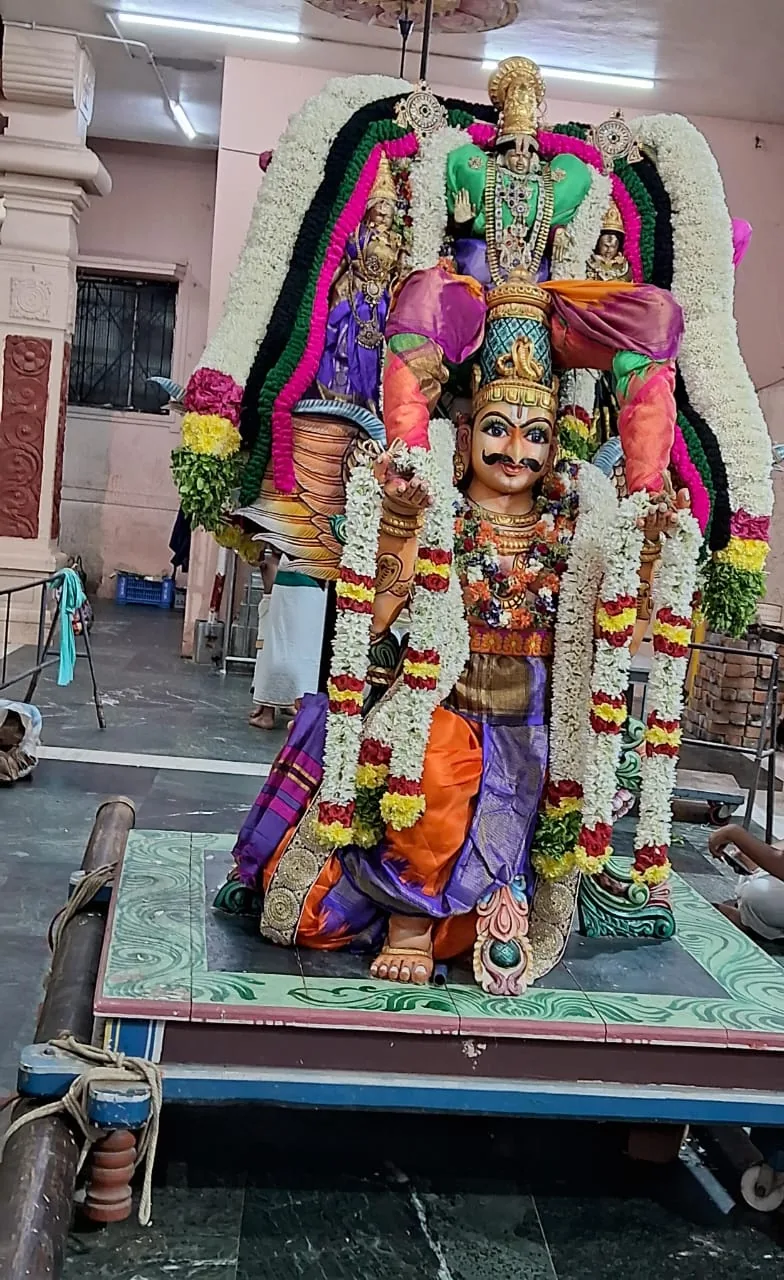 ஸ்ரீ கிருஷ்ண ஜெயந்தி விழா ஸ்ரீ கிருஷ்ண ஜெயந்தி உற்சவம் 30.08.2023 முதல் 07.09.2023 வரை நடைபெற்ற விழாவின் ஸ்ரீருக்மணி , ஸ்ரீசத்யபாமாவுடன் ஸ்ரீ கிருஷ்ணர் சுவாமி புறப்பாடு அலங்காரம்