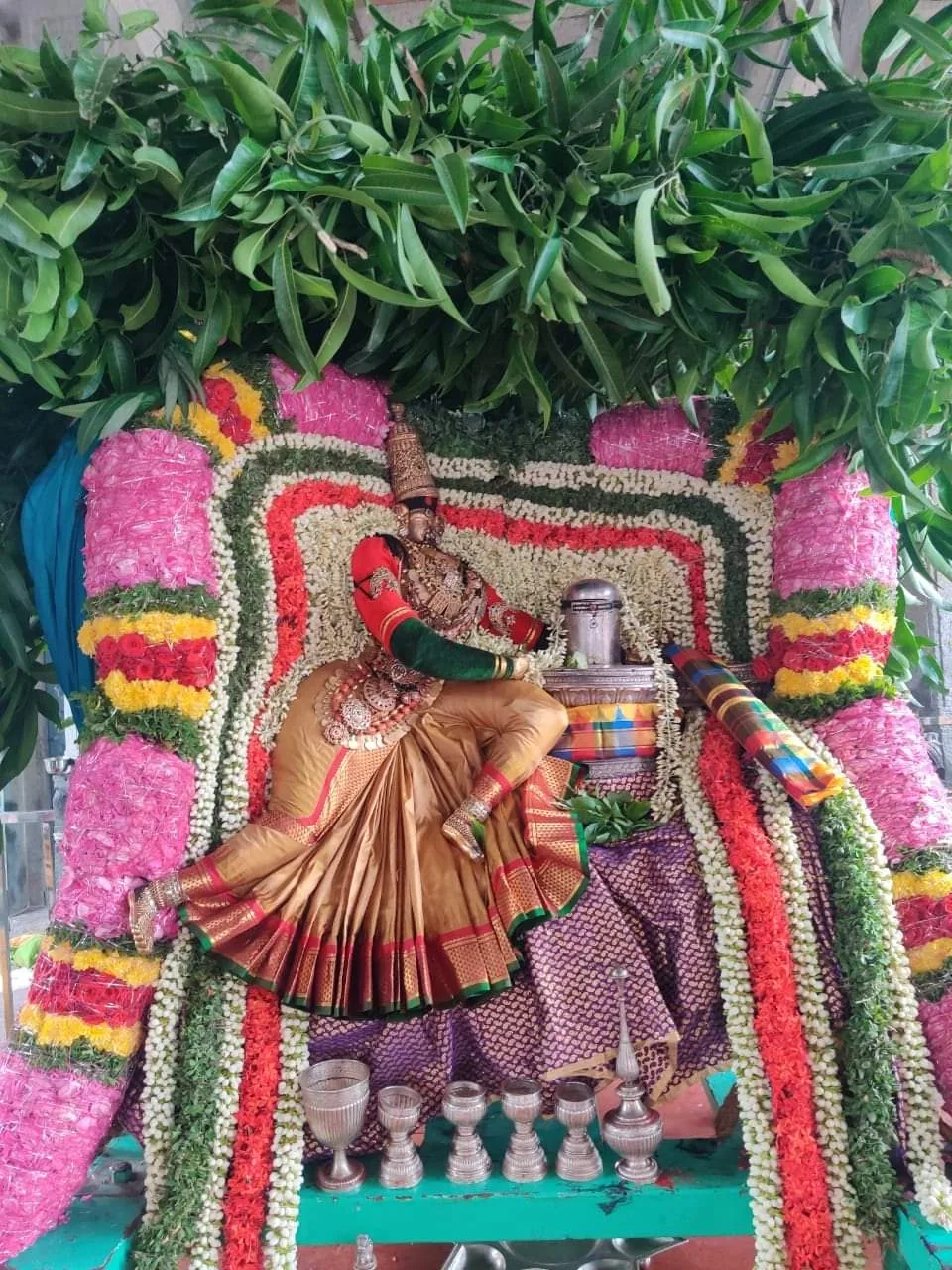 நவராத்திரி விழா விற்கு 2022 26-9-2022,நவராத்திரி விழா 1 ஆம் நாள்,அருள்மிகு கற்பகாம்பாள் அன்னவாகனத்தில் கொலு மண்டபம்   எழுந்தருளல்   
 27-9-2022, நவராத்திரி விழா2 ஆம் நாள் அருள்மிகு கற்பகாம்பாள் காமதேனு வாகனத்தில் அலங்காரம்
 28-9-2022,நவராத்திரி விழா3,ஆம் நாள், அருள்மிகு கற்பகாம்பாள் சரஸ்வதி அலங்காரம் 
29-9-2022நவராத்திரி விழா4,ஆம் நாள், அருள்மிகு கற்பகாம்பாள் நாக வாகனத்திலி பத்மாசினி அலங்காரம் 
 30-9-2022நவராத்திரி விழா5 ஆம் , அருள்மிகு கற்பகாம்பாள் ரிஷப வாகனத்தில் மகேஸ்வரி அலங்காரம்
 1-10-2022 நவராத்திரி விழா6 ஆம் நாள், அருள்மிகு கற்பகாம்பாள் ராஜராஜேஸ்வரி அலங்காரம்
  2-10-2022 நவராத்திரி விழா7,ஆம் நாள்,அருள்மிகு கற்பகாம்பாள் குதிரை வாகனத்தில் மீனாட்சி அலங்காரம்
 3-10-2022 நவராத்திரி விழா8,ஆம் நாள் அருள்மிகு கற்பகாம்பாள் மஹிஷாசுரமர்த்தினி அலங்காரம்
  4-10-2022 நவராத்திரி விழா 9 ஆம் நாள், அருள்மிகு கற்பகாம்பாள் காமாட்சி சிவபூஜை அலங்காரம்