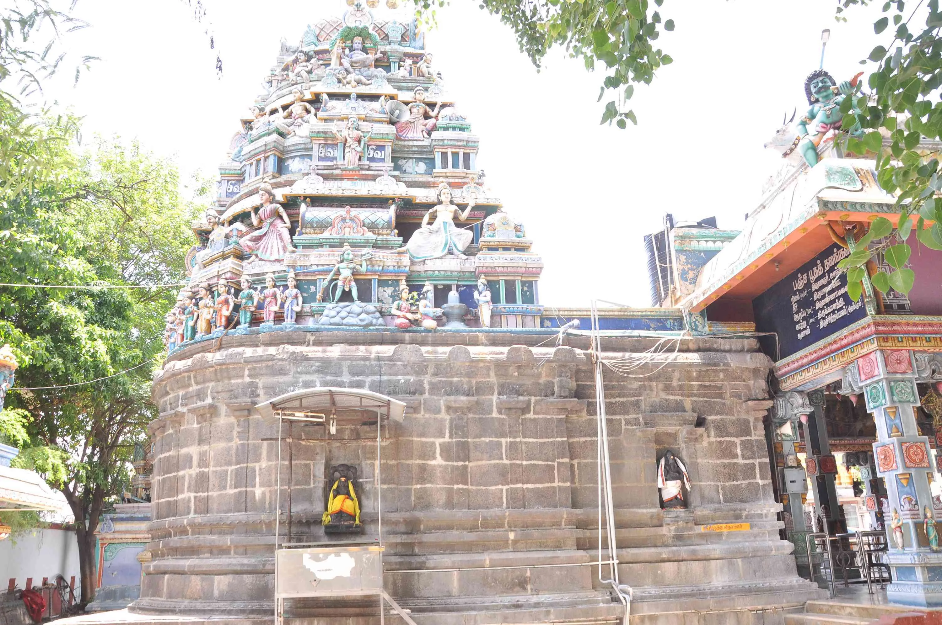 மூலவர் சன்னதி மூலவர் சன்னதி