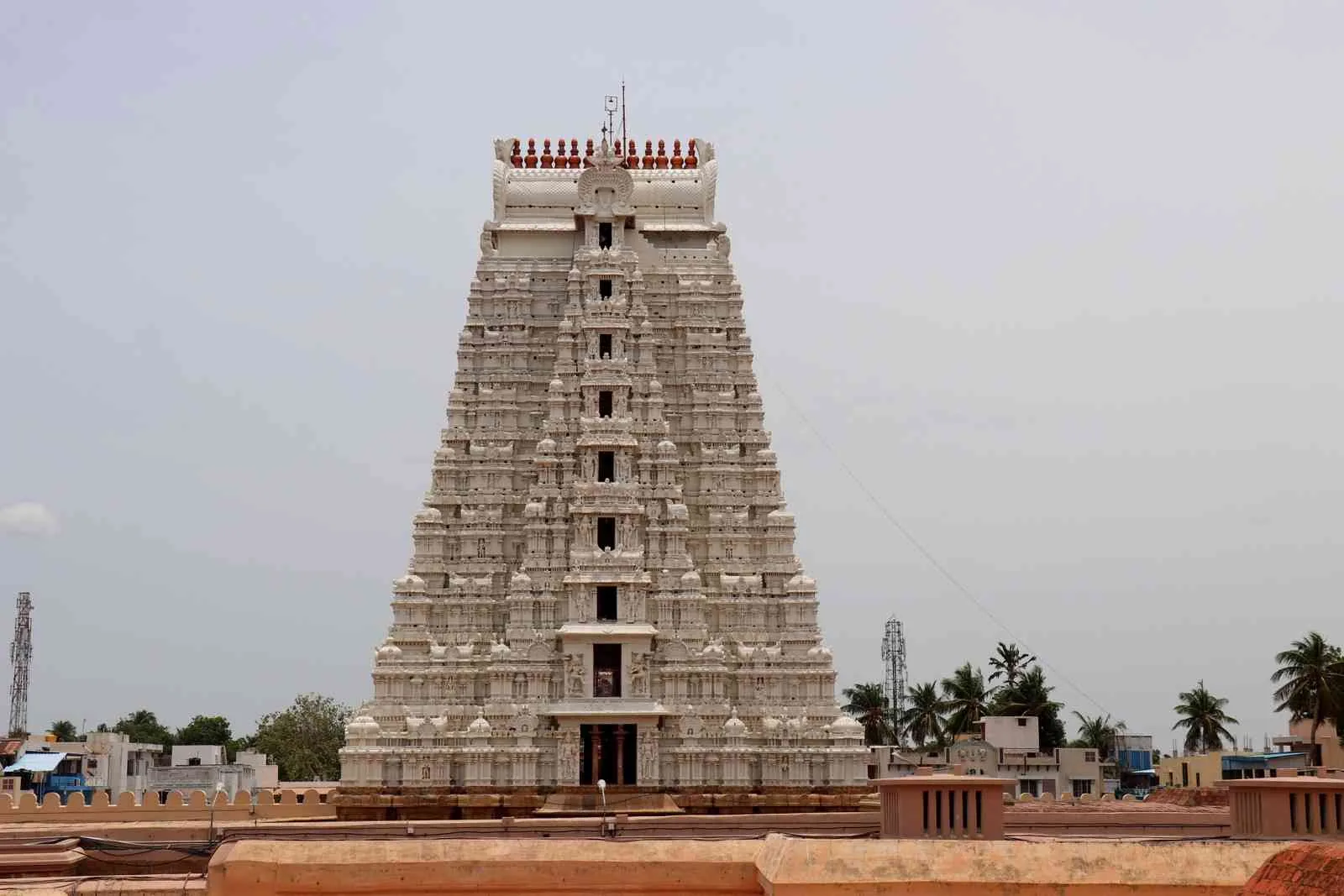 வெள்ளை கோபுரம் வெள்ளை கோபுரம்