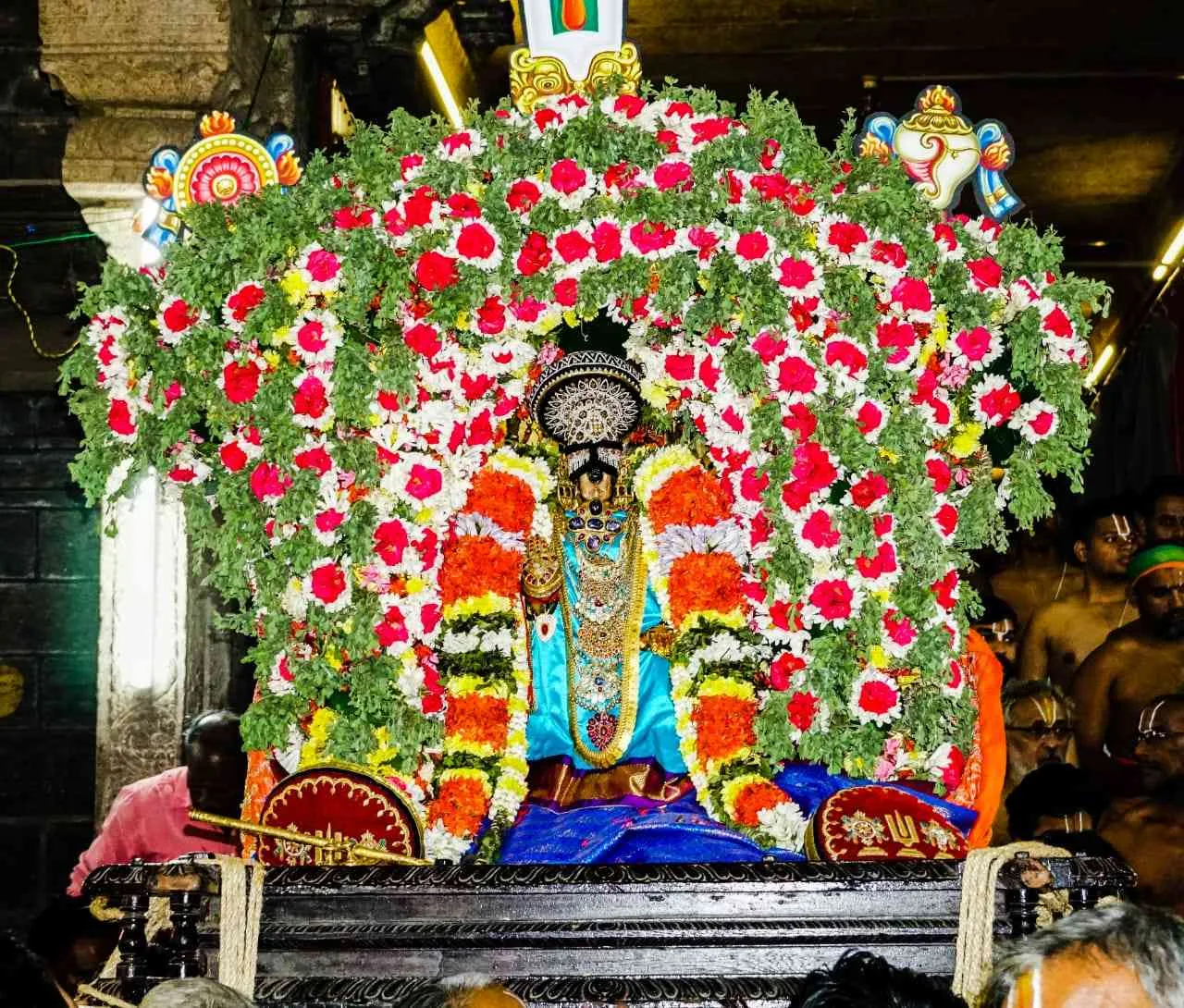 ஸ்ரீ நம்பெருமாள் புறப்பாடு கார்த்திகை மாதம்  22-ம் தேதி (08.12.2022) வியாழக்கிழமை அன்று ஸ்ரீ நம்பெருமாள் புறப்பாடு மற்றும்  சொக்கப்பானை கண்டறுதல்.