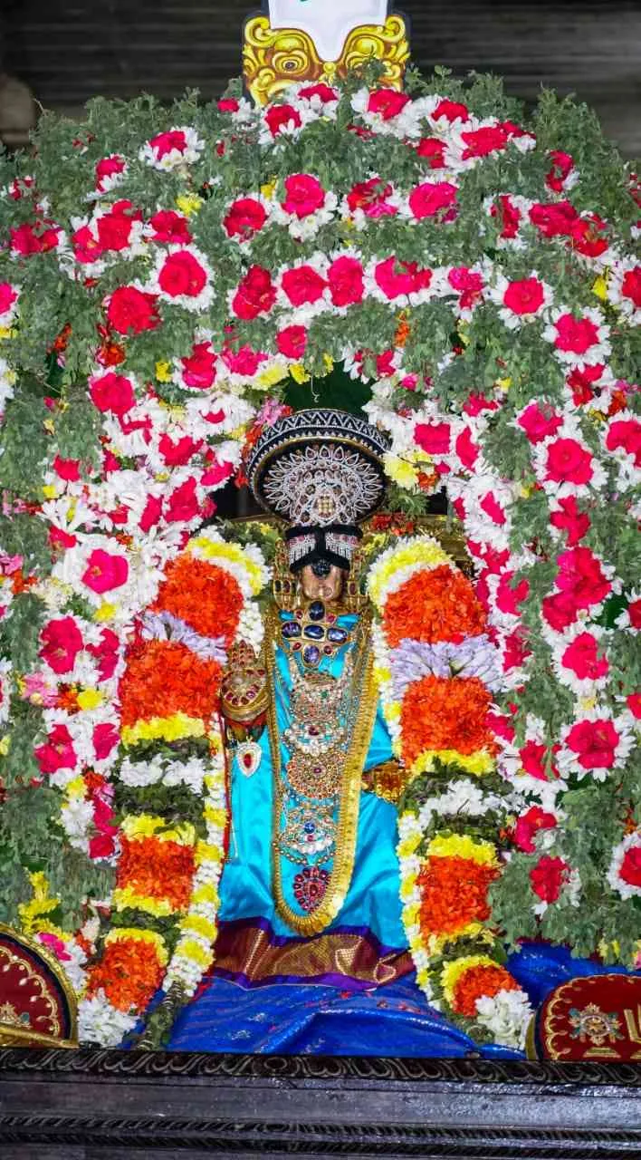 ஸ்ரீ நம்பெருமாள் புறப்பாடு கார்த்திகை மாதம்  22-ம் தேதி (08.12.2022) வியாழக்கிழமை அன்று ஸ்ரீ நம்பெருமாள் புறப்பாடு மற்றும்  சொக்கப்பானை கண்டறுதல்.