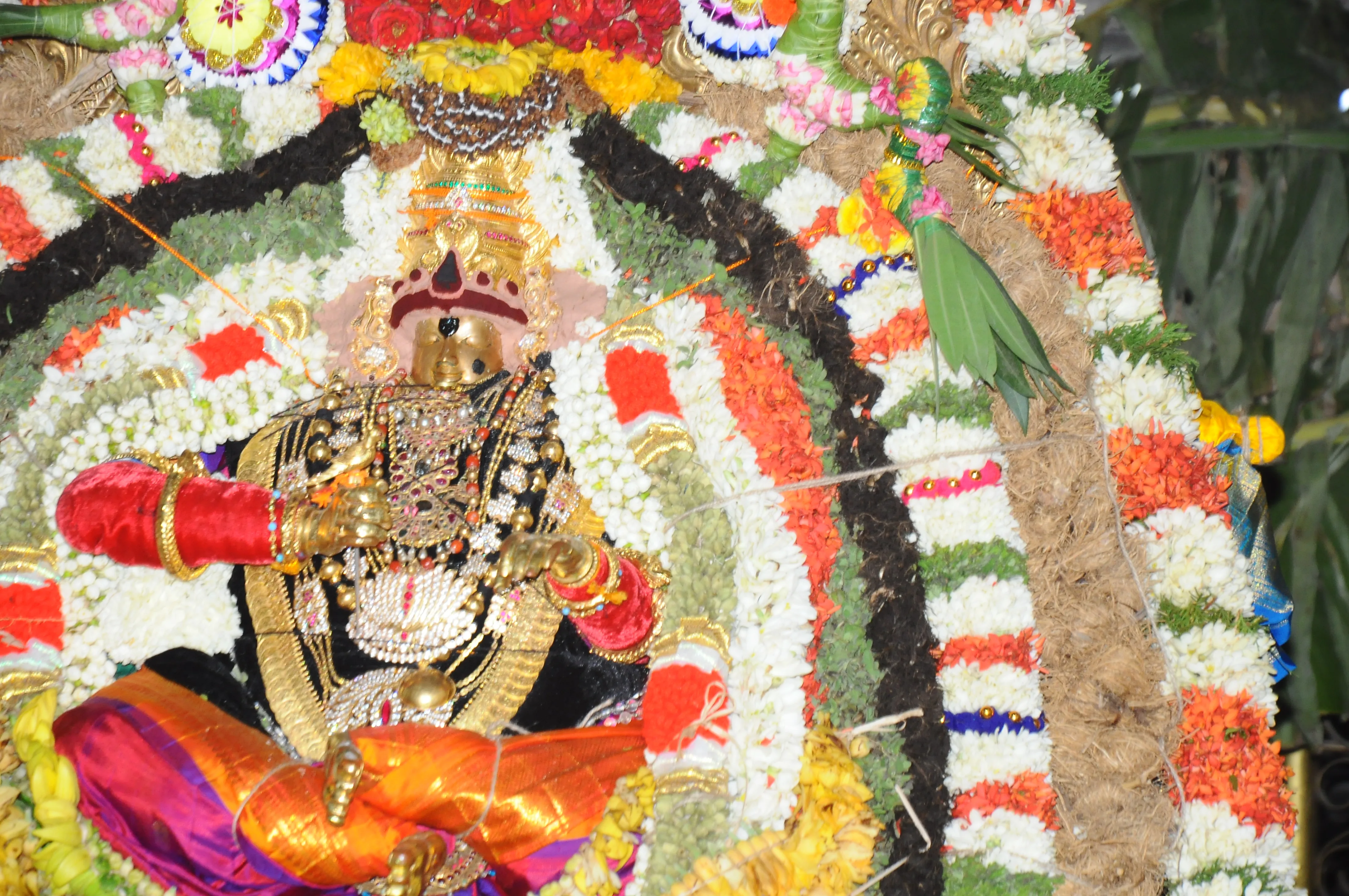 உற்சவ அம்மன் உற்சவ அம்மன்