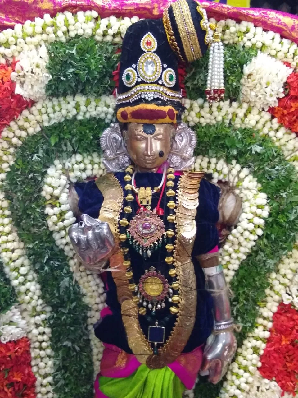 தெப்பம் 6ம் நாள் திருவிழா சுவாமி யானை வாகனம் மற்றும் அம்பாள் பல்லக்கில்  புறப்பாடு