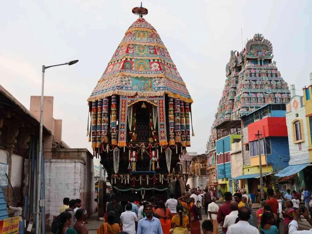 மண்டல பிரம்மோற்சவம் மண்டல பிரம்மோற்சவம் 6 ம் நாள் திருத்தேர்