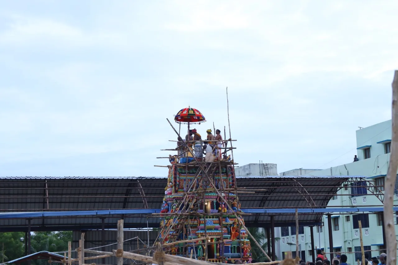 திருக்குடமுழுக்கு  புகைப்படம் திருக்குடமுழுக்கு விழாவின் போது இராஜகோபுபரம் புகைபடம்