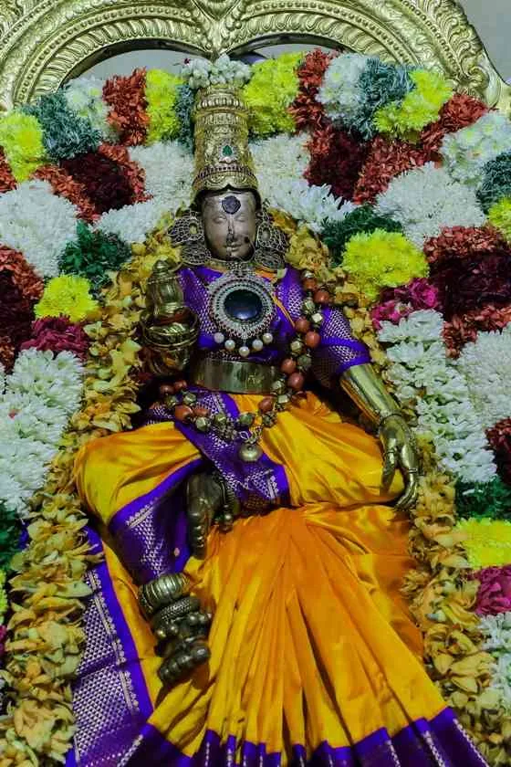 சித்திரைப் பெருவிழா 2023 சித்திரைப் பெருவிழா 2023
இரண்டாம் திருநாள்
பூத அன்ன வாகன உலா