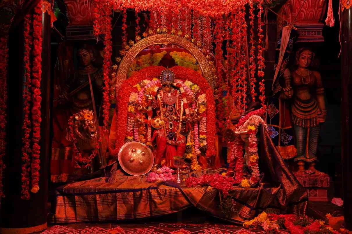 நவராத்திரி திருவிழா -2023 நவராத்திரி திருவிழா 
எட்டாம் நாள் 
மகிஷாசுரமர்த்தினி அலங்காரம்