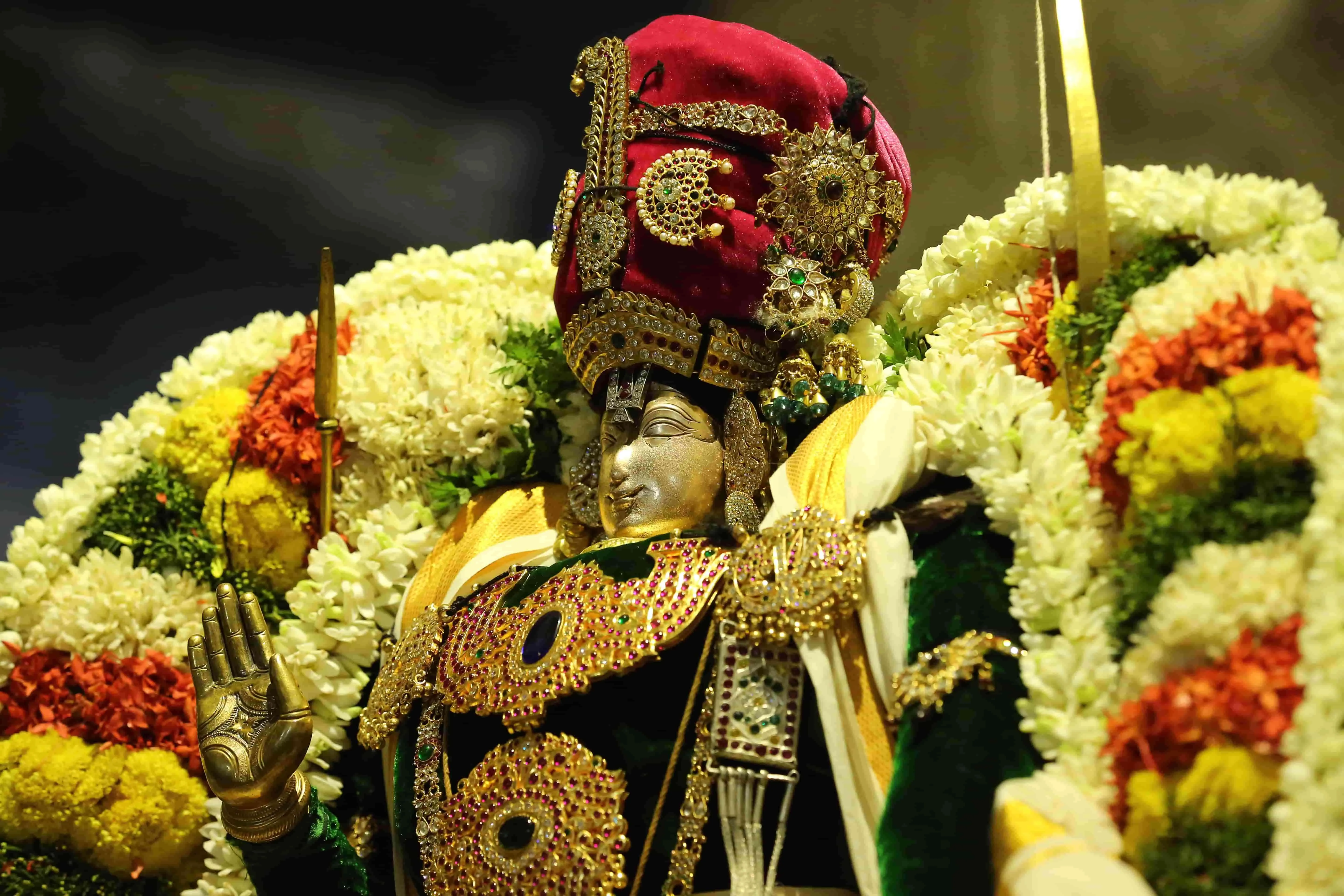 வைகுண்ட ஏகாதசி பெருவிழா 2022 - 2023 வைகுண்ட ஏகாதசி பெருவிழா 2022 - 2023 பகல்பத்து உற்சவம் 4ம் நாள்