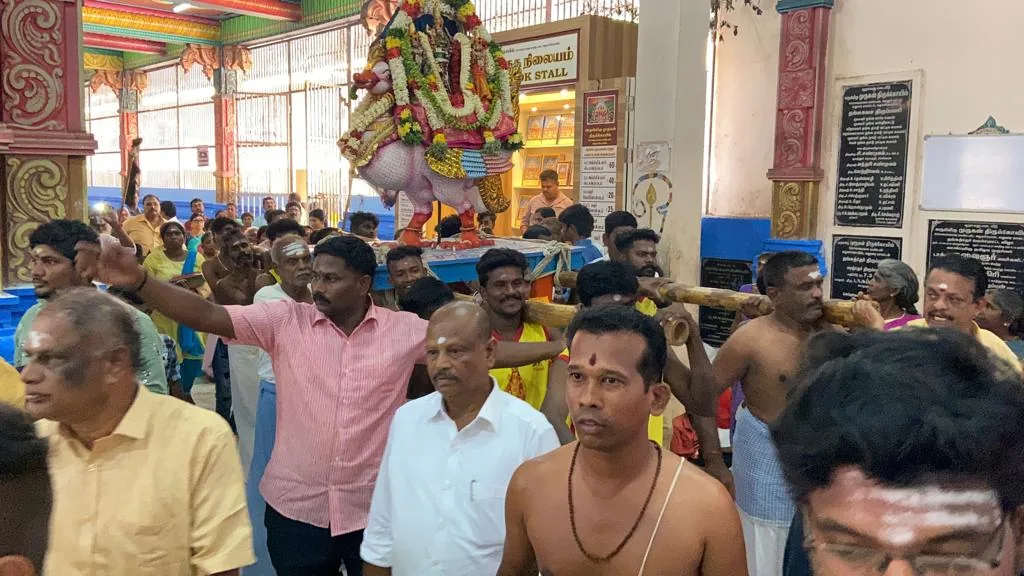 கந்தசஷ்டி திருவிழாவில் சுவாமி உலா தைப்பூசம் திருவிழா