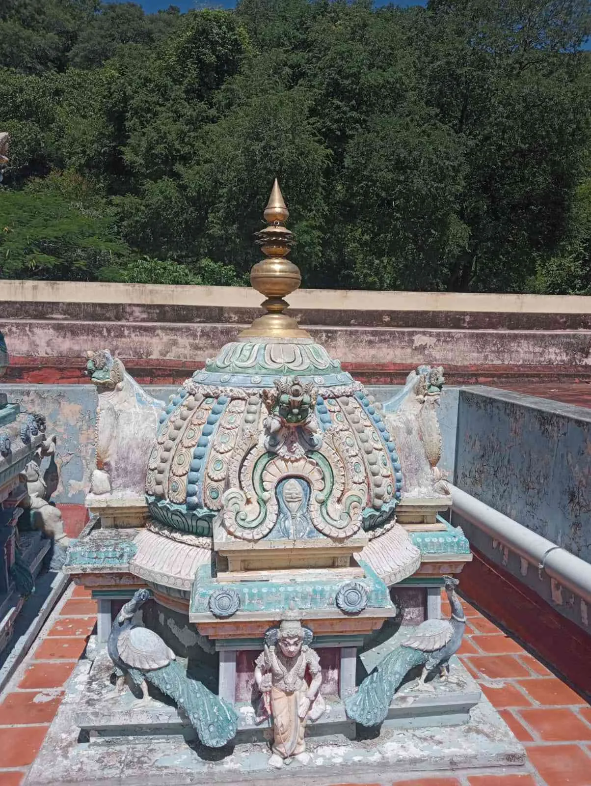 அருள்மிகு ஆதி வேல் சன்னதி விமானம் அருள்மிகு ஆதி வேல் சன்னதி விமானம்