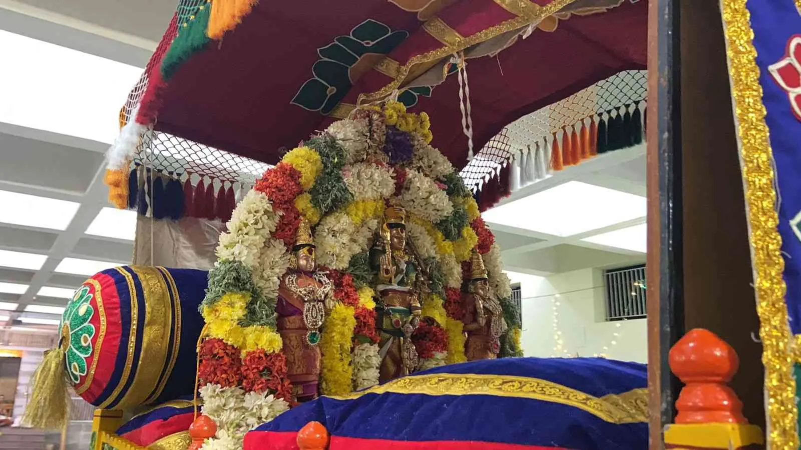 தைப்பூசம் 7ம் திருவிழா பல்லக்கு உலா தைப்பூசம் 7ம் திருவிழா பல்லக்கு உலா