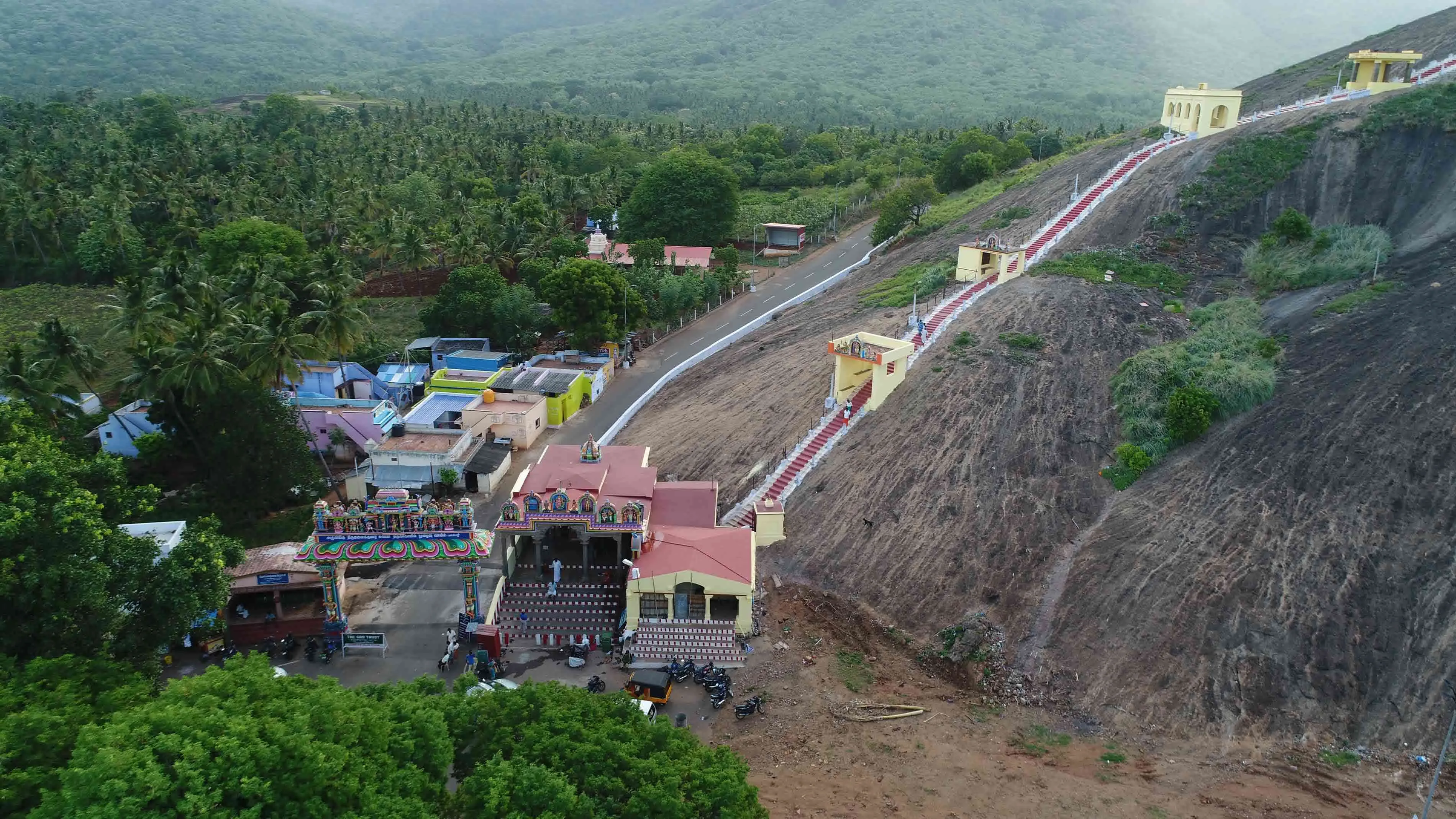 மலைப் படிக்கட்டு மலைப் படிக்கட்டு