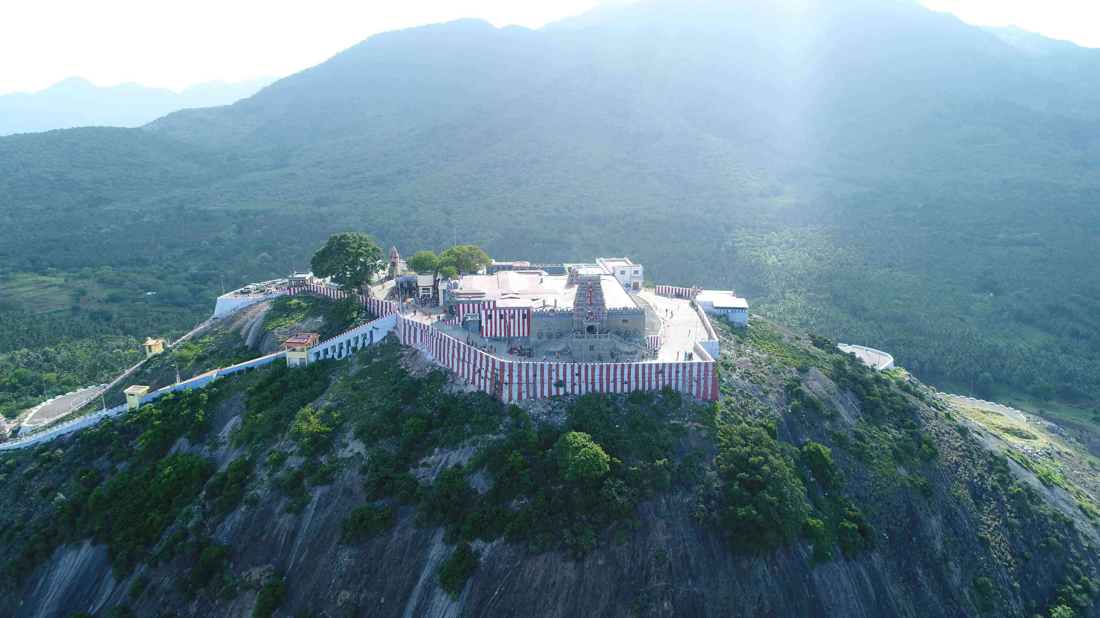 மலை அழகு மலை அழகு