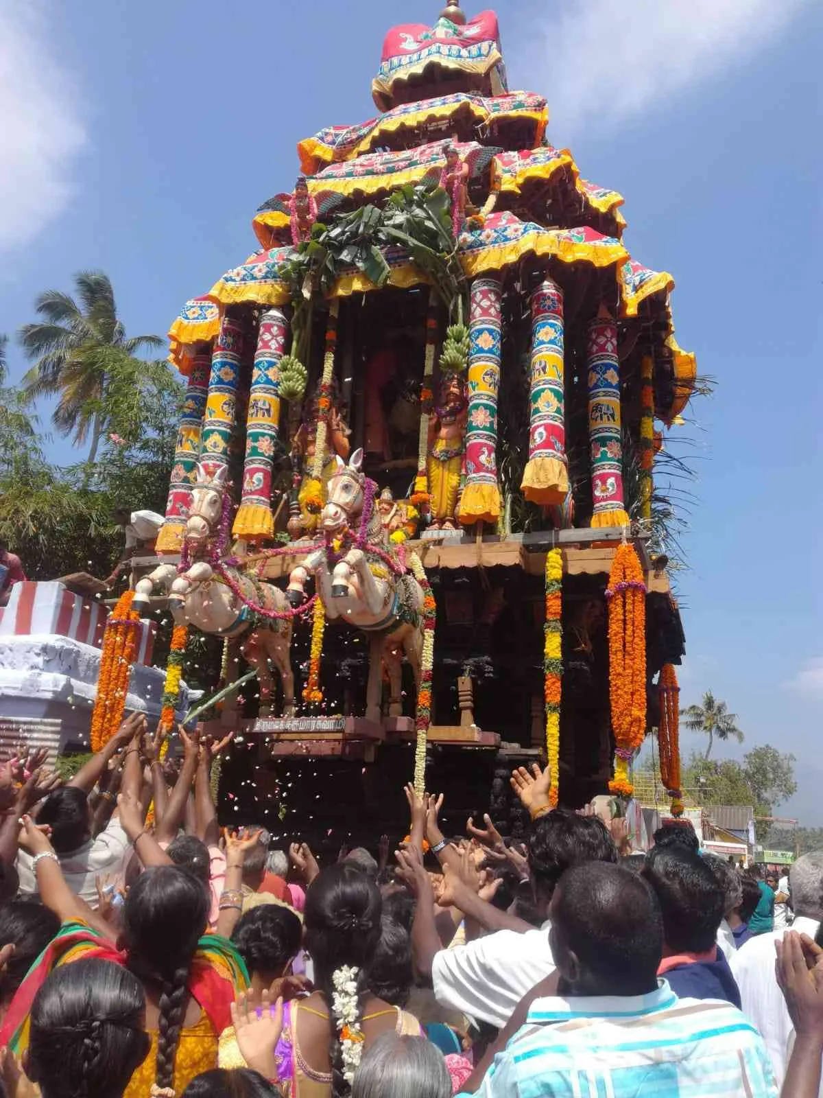 திருத்தேர் இத்திருக்கோயிலில் தைப்பூச 9 ம் திருநாள் திருத்தேர் உலா நடைபெறும்