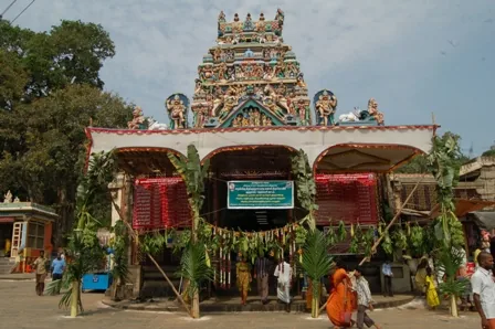 திருக்கோயிலின் முகப்பு தோற்றம் முகப்பு தோற்றம்