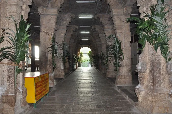 திருக்கோயில் நுழைவாயில் திருக்கோயில் நுழைவாயில்