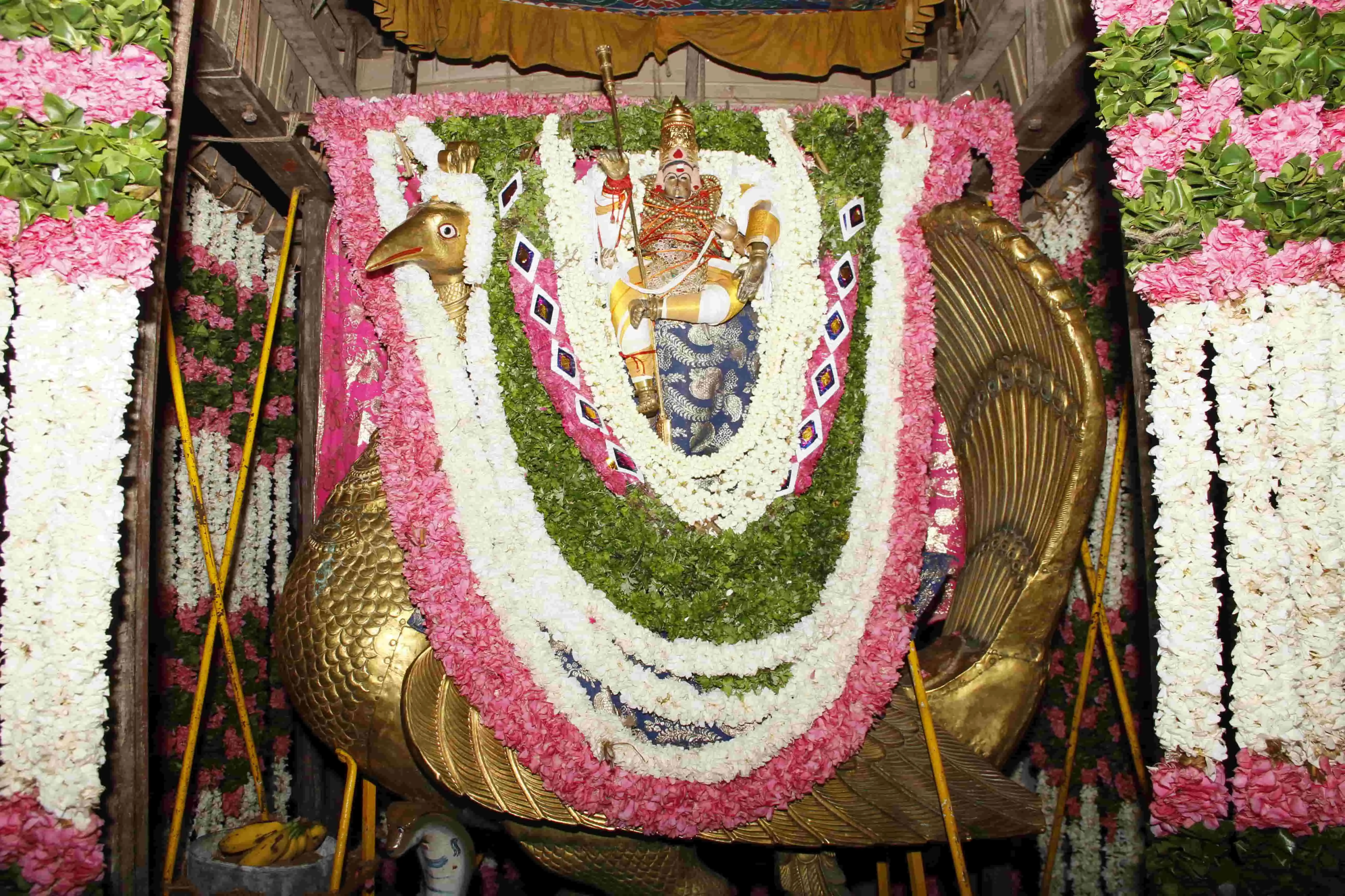 தங்க மயில் சப்பரம் தங்க மயில் சப்பரம்  - ஆவணி திருவிழா 2022