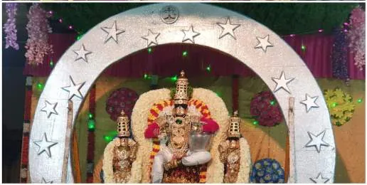 பிரமோற்சவம் பிரம்மோற்சவம் 2-ம் நாள் இரவு  திருவீதிப்புறப்பாடு  சந்திர பிரபை.