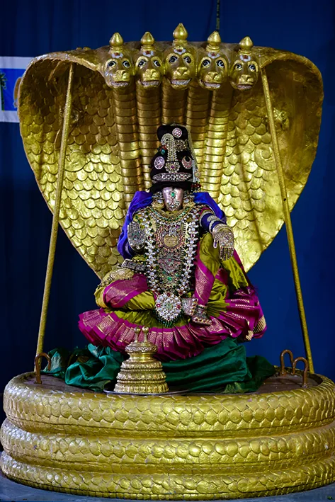 நவராத்திரி 3 ஆம் நாள் சேஷ வாஹனம் நவராத்திரி 3 ஆம் நாள் சேஷ வாஹனம்