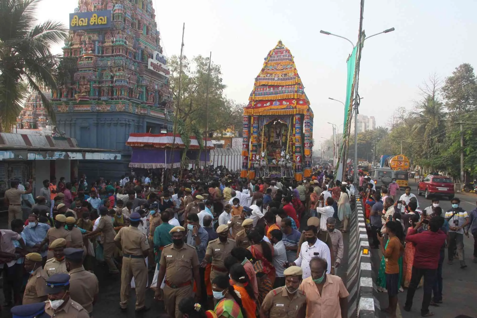 தேர் திருவிழா பங்குனி மாதம் நடைபெறும் பிரம்மோற்சவத்தின் 7ஆம் நாள் தேர் திருவிழா விமரிசையாக நடைபெறும்.