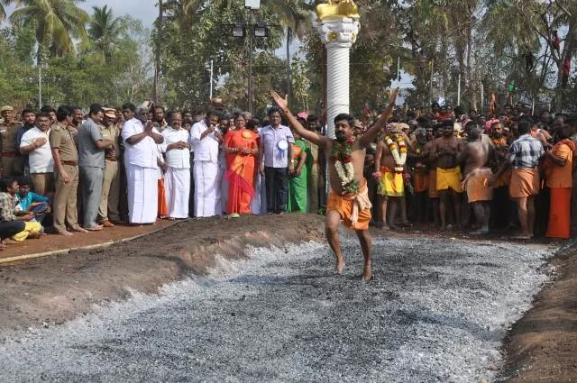 குண்டம் திருவிழா 2019ஆம் ஆண்டு குண்டம் திருவிழா புகைப்படம்