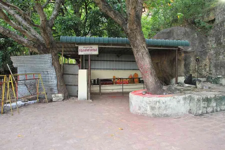 சப்த கன்னிமார்கள் சப்த கன்னிமார்கள் சன்னதி