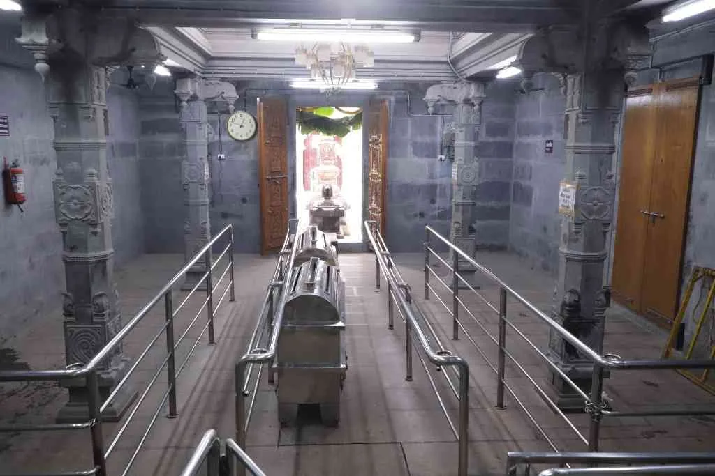 மகாமண்டபம் மகாமண்டபம்