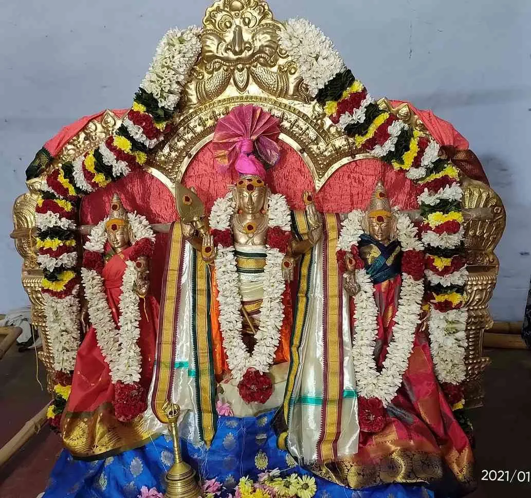 உற்சவர் உற்சவர்