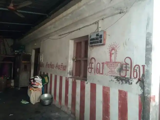 Arubathu Moovar Mutt, Thiruchirappalli - 620008 Arubathu Moovar Mutt, Thiruchirappalli - 620008, Thiruchirappalli - Ancient Temple Architecture and History Image 4