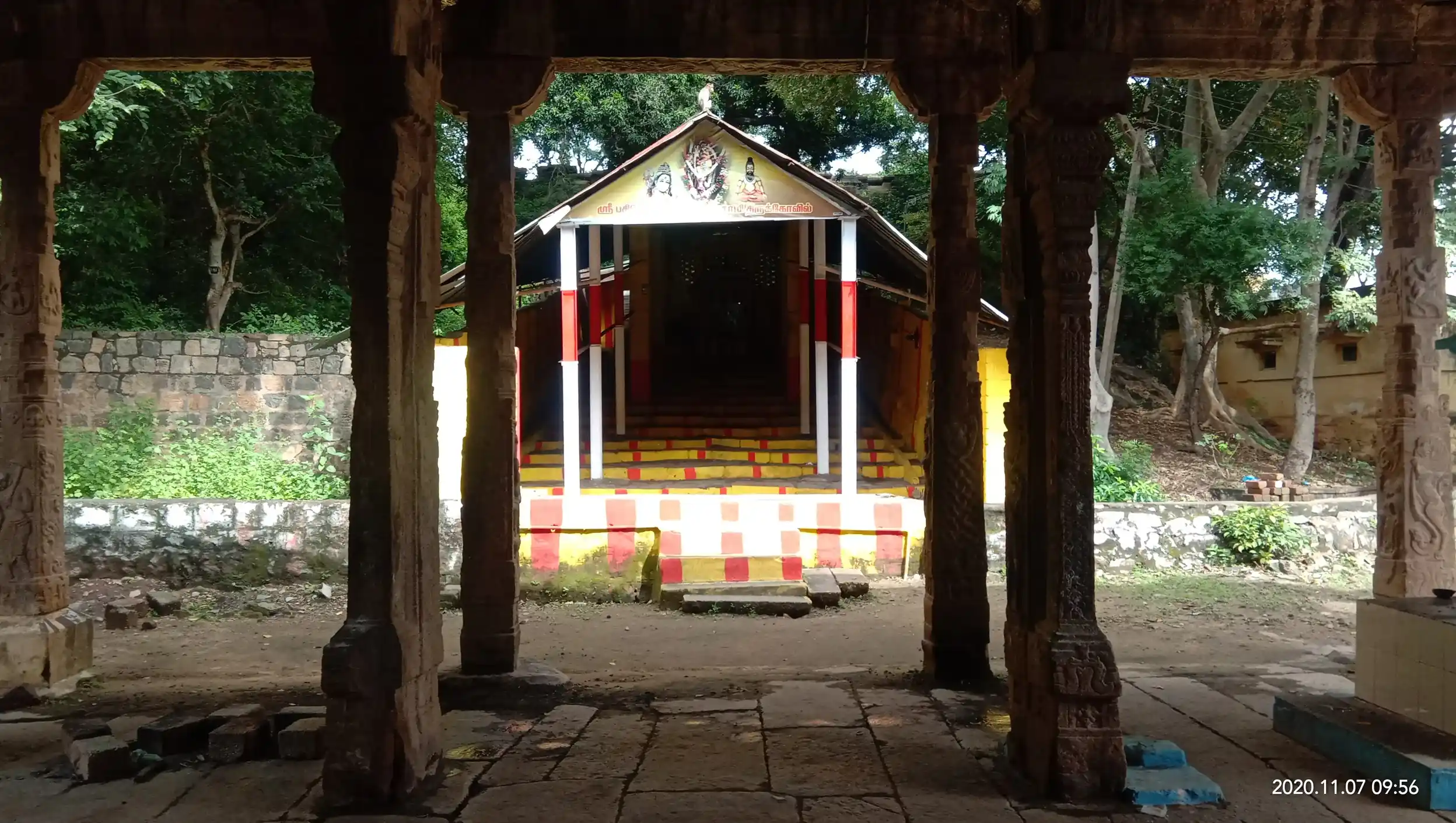 Arulmigu 18- Padi Karuppasamy Temple, Courtallam - 627802 Arulmigu 18- Padi Karuppasamy Temple, Courtallam - 627802, Tenkasi - Ancient Temple Architecture and History Image 3