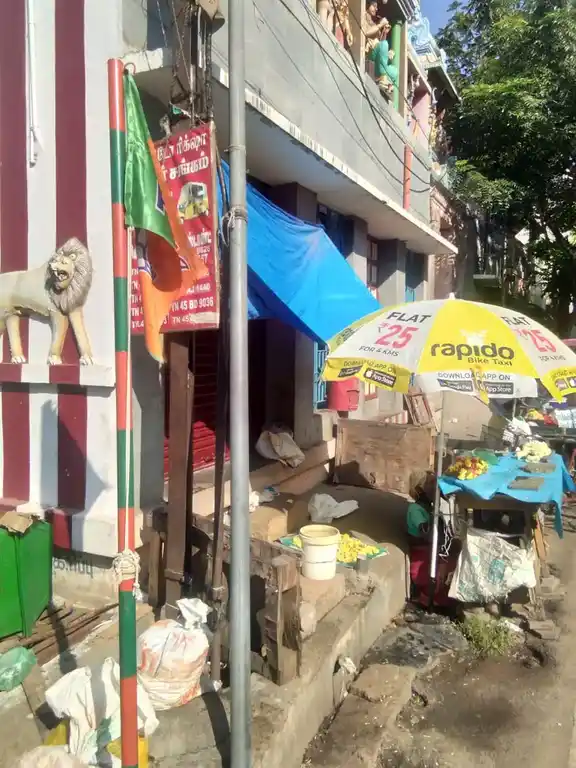 Arulmigu 18m Padi Karupannaswamy Temple, Thiruchirappalli - 620002 அருள்மிகு 18 ஆம் படி முத்துகருப்பண்ண சாமி திருக்கோயில், திருச்சிராப்பள்ளி - 620002, Thiruchirappalli - Ancient Temple Architecture and History Image 4