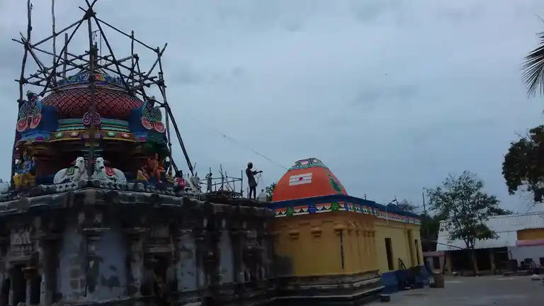 Arulmigu Aabathsakaaya Swamy Temple, Kuthalam - 609801 அருள்மிகு ஆபத்சகாயசுவாமி திருக்கோயில், குத்தாலம் - 609801, Nagapattinam - Ancient Temple Architecture and History Image 2