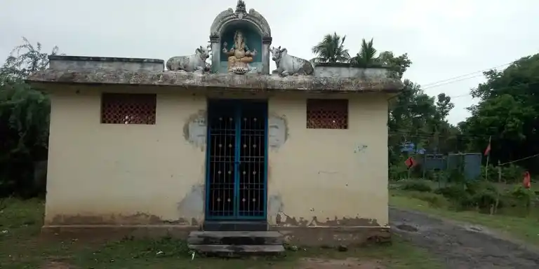 Arulmigu Aabathukatha Pillaiyar Temple, Nagaloor - 610106 அருள்மிகு ஆபத்து காத்த பிள்ளையார் திருக்கோயில், Nagaloor - 610106, Nagapattinam - Ancient Temple Architecture and History Image 2