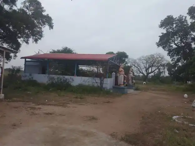 Arulmigu Aachalamman Temple, Eruttanai - 637406 அருள்மிகு ஆச்சாளம்மன் புடவைக்காரியம்மன் திருக்கோயில், இருட்டணை - 637406, Namakkal - Ancient Temple Architecture and History Image 2